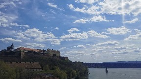 Umereno oblačno i toplo